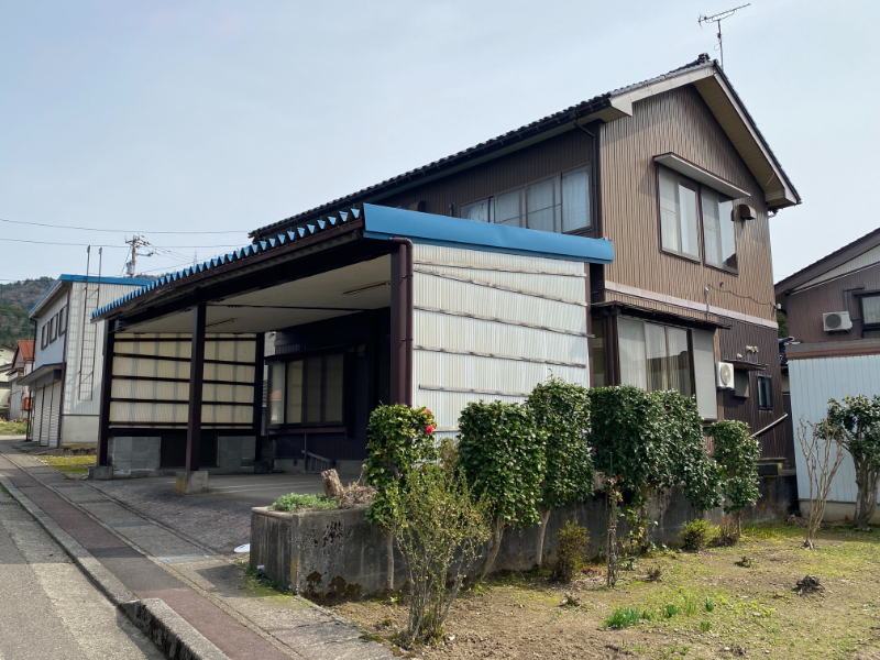 detached 井波（東町）
